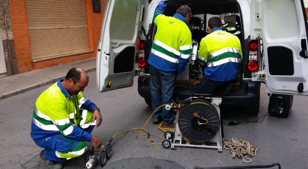 Un sistema con videocámara inspecciona la red de alcantarillado de Novelda en Alicante