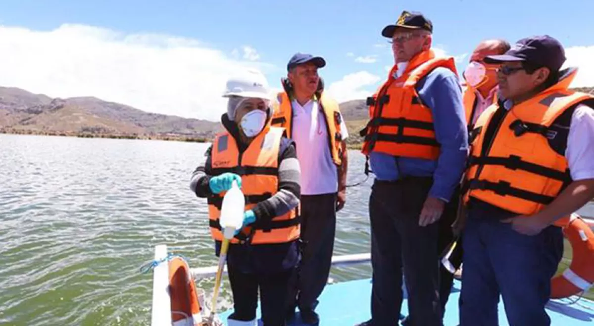El Presidente de Perú anuncia las actuaciones para comenzar la descontaminación del lago Titicaca