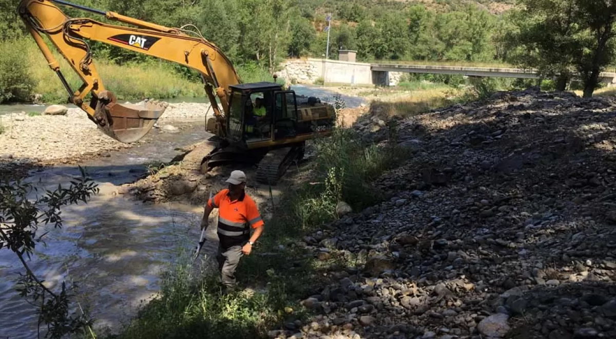 La Confederación Hidrográfica del Ebro mejora la estación de aforos del Gállego en Sabiñánigo