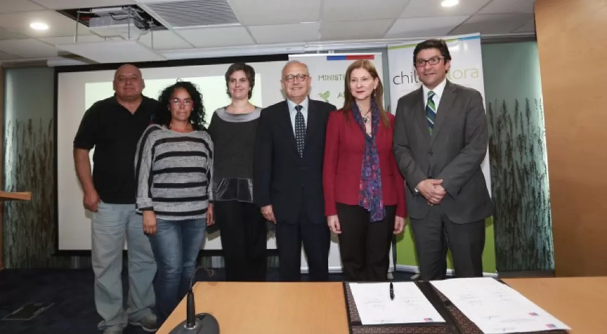 Nuevo convenio de capacitación y certificación para recicladores de base en Chile
