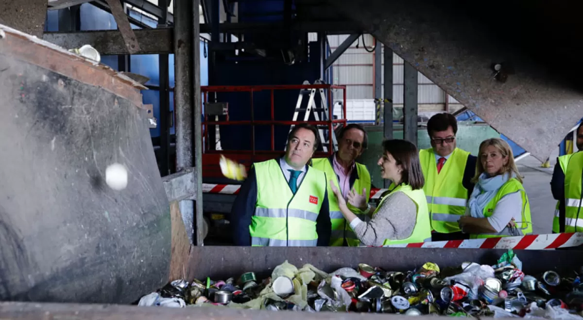 La Comunidad de Madrid colabora con los ayuntamientos para mejorar la gestión de los residuos