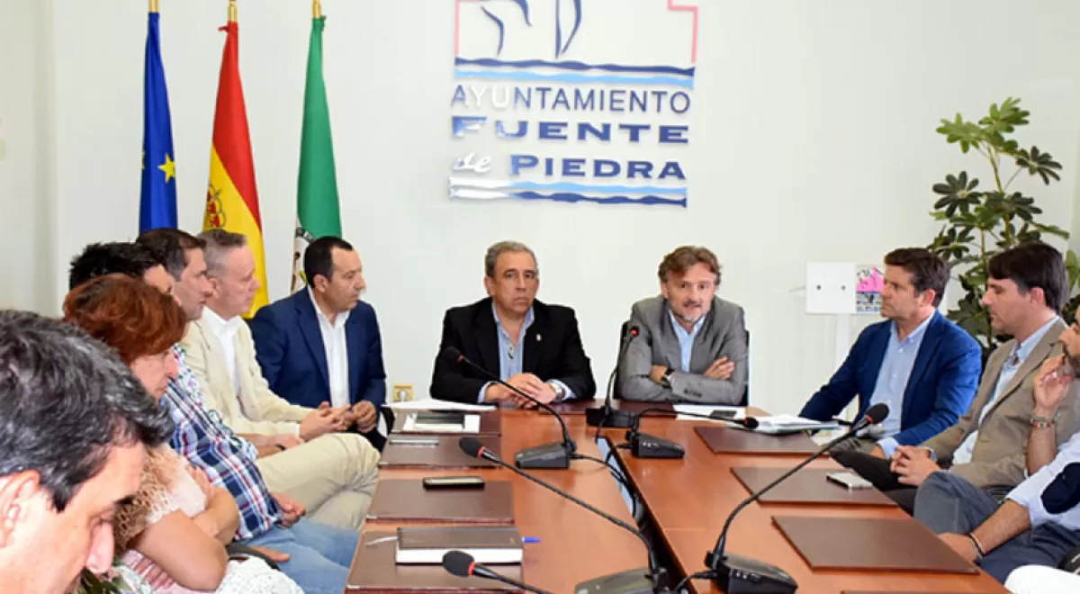 Fiscal aborda con alcaldes del norte de Málaga la necesidad de garantizar el abastecimiento de agua