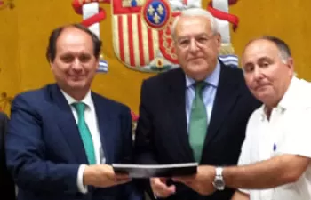 Firmado el convenio del Proyecto de modernización y consolidación de regadíos de la Comunidad de Regantes Plan Guaro en Vélez-Málaga
