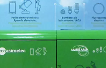 Leroy Merlin instala multicontenedores de recogida de residuos de aparatos eléctricos y electrónicos en sus centros de Cataluña