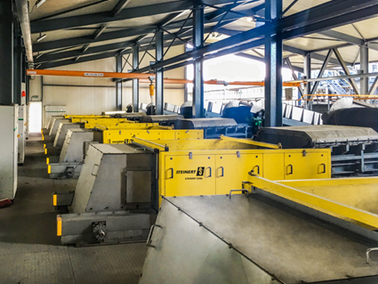 Regule hasta 4 separadores por corrientes de Foucault con una sola unidad de control Splitcontrol de STEINERT