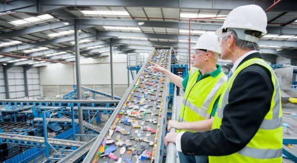 El informe 'Economía Circular de los Plásticos' exige mejores políticas y normas