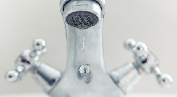 ¿El agua del grifo es cara?: todos los datos al respecto en este vídeo