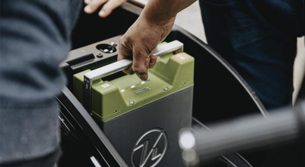 La industria de reciclaje exige baterías reemplazables y reparables