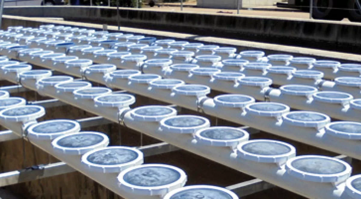 Un proyecto innovador de difusores extraíbles en la depuradora de Alange reduce los costes energéticos y ambientales
