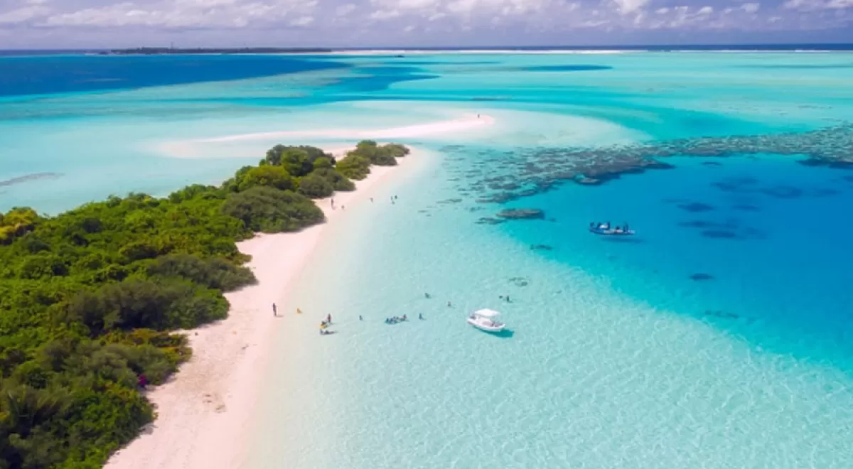 Maldivas se une a la campaña Mares Limpios para luchar contra el plástico en los océanos