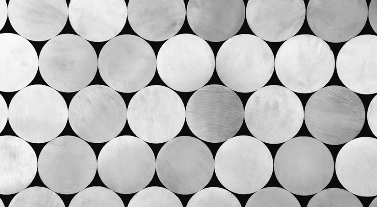 La circularidad del aluminio se sitúa muy por encima del plástico o la madera, según un nuevo informe