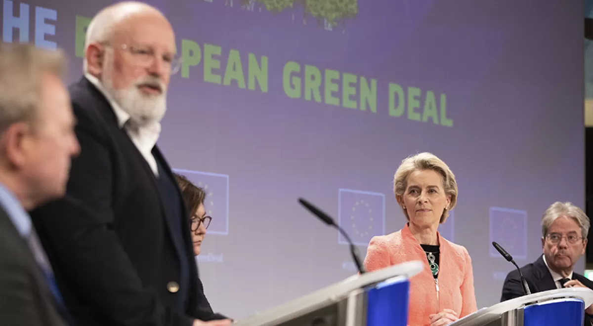 La Comisión Europea pisa el acelerador para reducir las emisiones un 55% antes de 2030