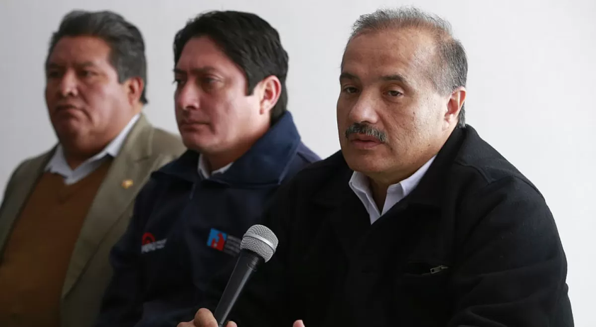 Perú se compromete a ejecutar el proyecto de descontaminación de las aguas del lago Titicaca