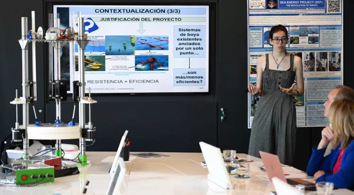 Un prototipo que mejora la generación de energía de las olas competirá en la final del Stockholm Junior Water Prize