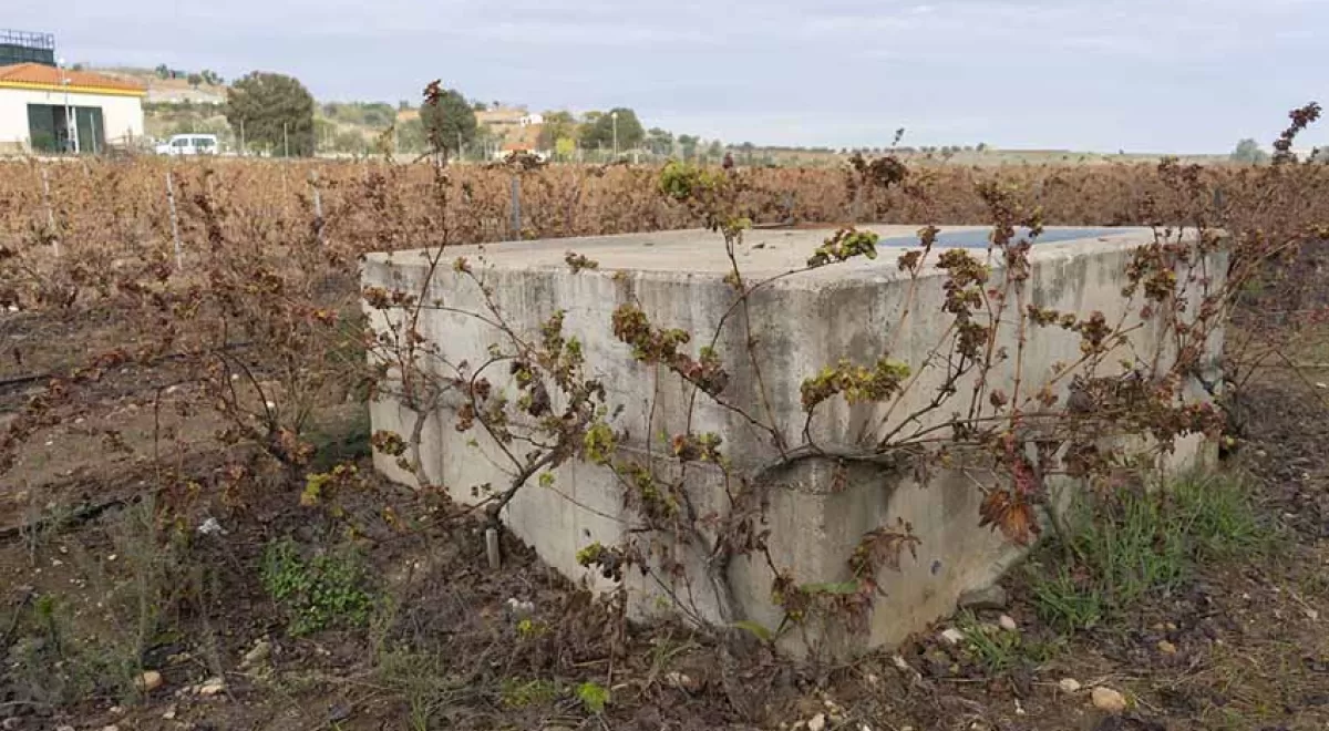 Promedio instala rejas en colectores evitar el vertido de plásticos y de otros desechos a las riveras
