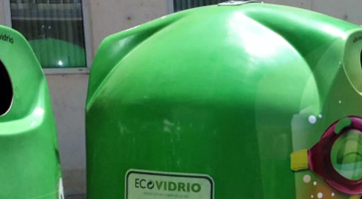 Ecovidrio reciclará durante el verano el 35% de todos los residuos de envases de vidrio del año
