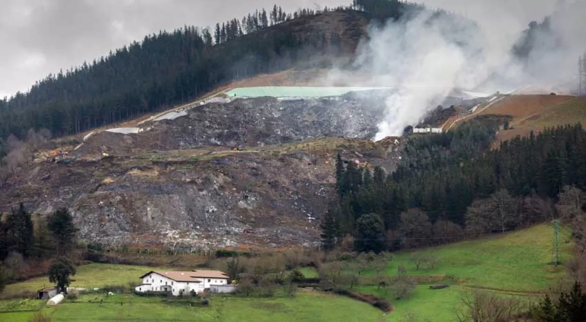 El Gobierno Vasco contrata una auditoria externa de la autorización ambiental del vertedero de Zaldibar
