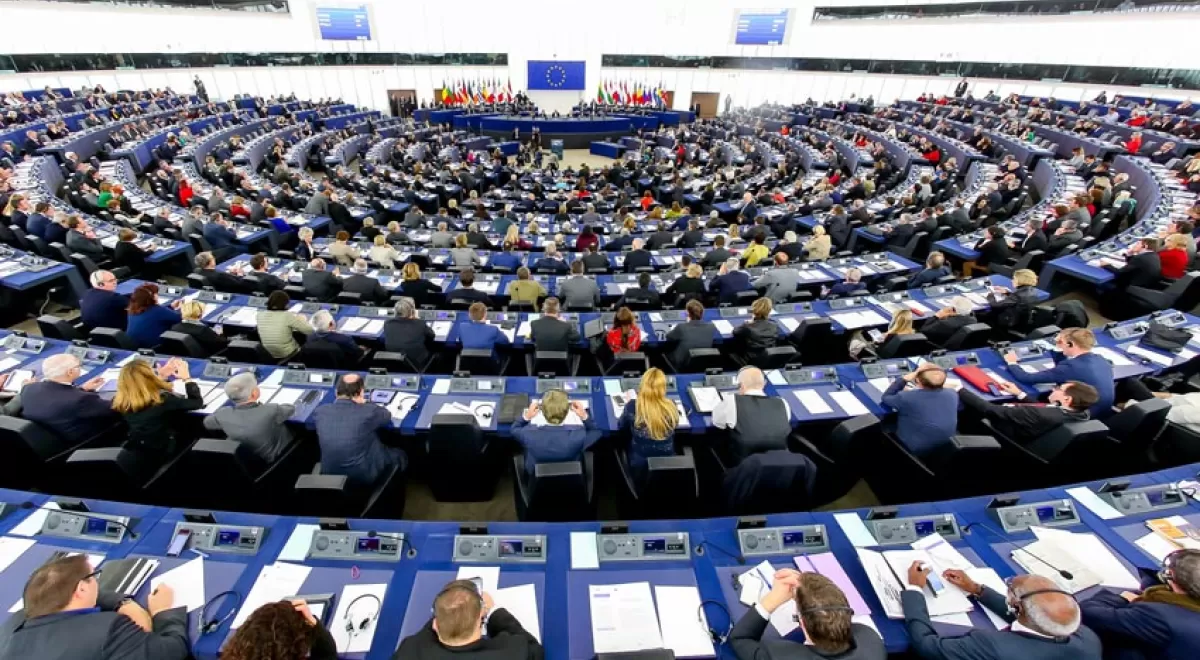 El Parlamento Europeo apoya nuevas reducciones obligatorias de emisiones de CO2
