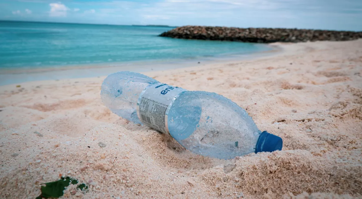 Los gobiernos se comprometen con la Nueva Economía de los Plásticos