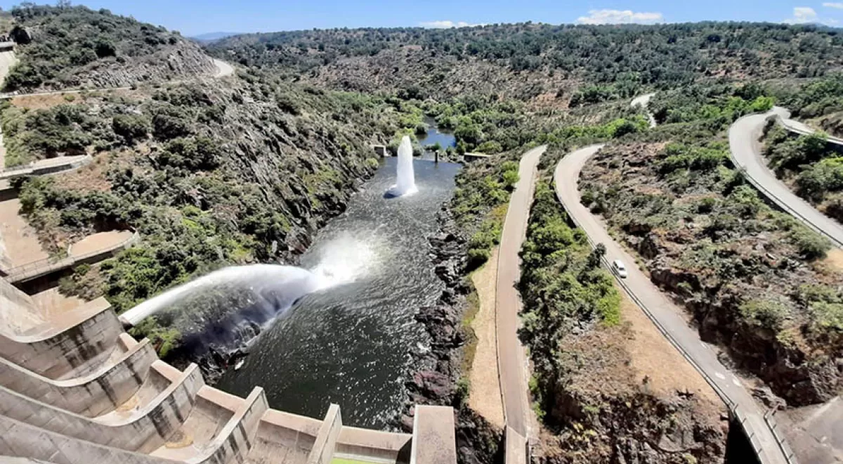 Luz verde a la construcción de una central hidroeléctrica en la presa de Irueña