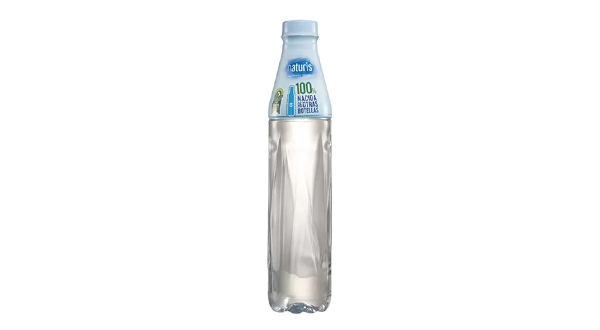 Lidl comercializa su primera botella de agua fabricada con PET reciclado 100%