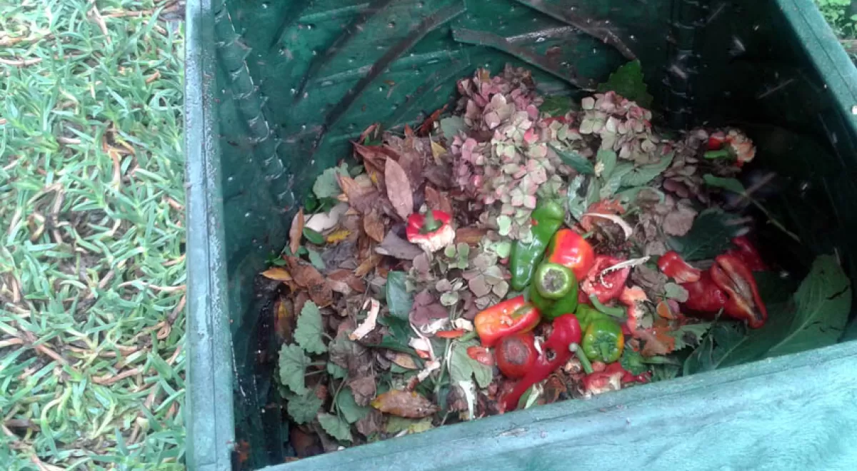 El compostaje doméstico recupera su papel en la gestión sostenible de los residuos urbanos