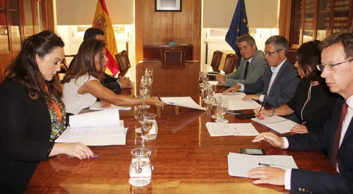 Acordada una reunión de todas las partes para solucionar el refuerzo del abastecimiento a Vigo