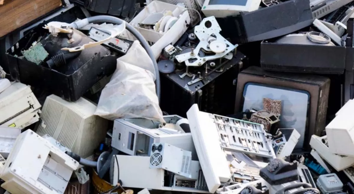 La generación de residuos electrónicos sigue creciendo: ¿qué hacer con los aparatos obsoletos?