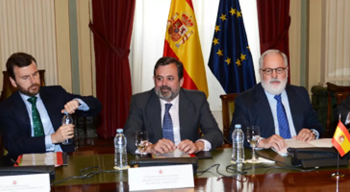 El Gobierno anuncia la licitación de la concesión para la regeneración ambiental de la Bahía de Portmán en Murcia