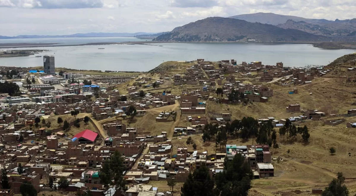 Perú declara la viabilidad para la construcción de 10 plantas de tratamiento para descontaminar el Titicaca