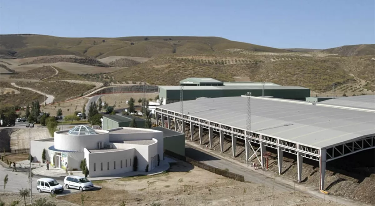 Diputación de Granada lanza un plan para la contención del coronavirus en las plantas de residuos