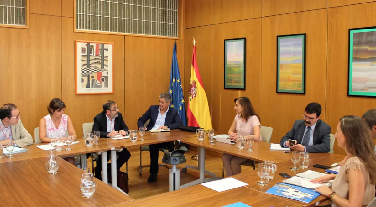 Liana Ardiles se reúne con la directora del Instituto Aragonés del Agua para abordar el Pacto Nacional del Agua
