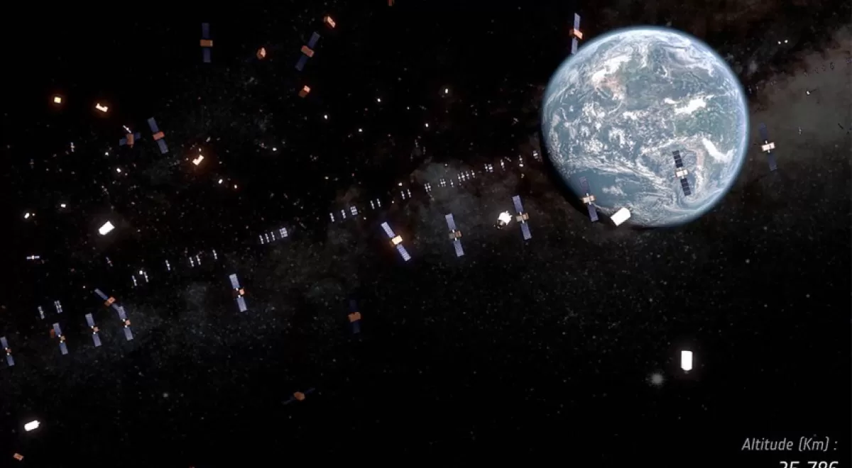 La ESA lanzará en 2025 la primera misión del mundo para eliminar desechos espaciales