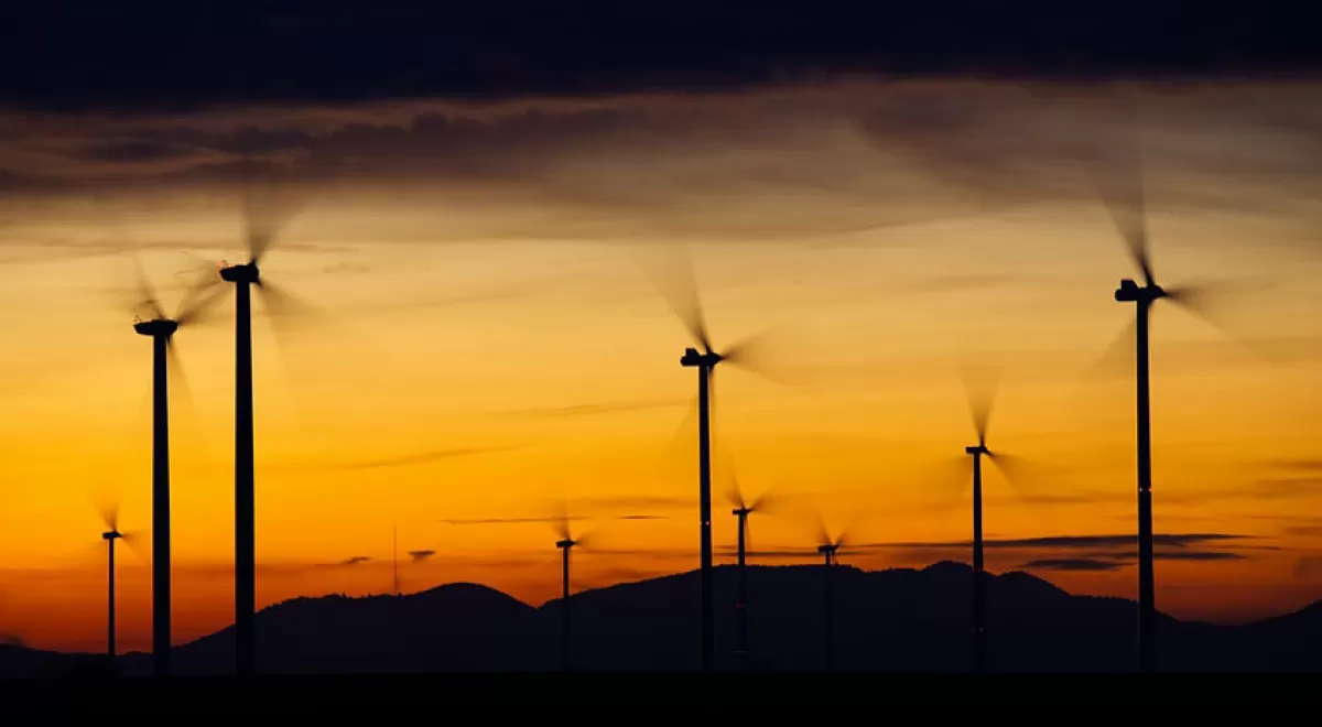 Las inversiones en energía renovable alcanzarán los 2,6 billones de dólares esta década