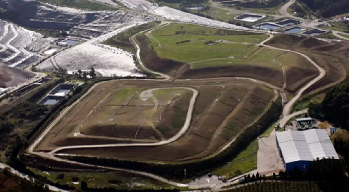 Sogama licita la gestión integral de su vertedero de Areosa por 41 millones de euros