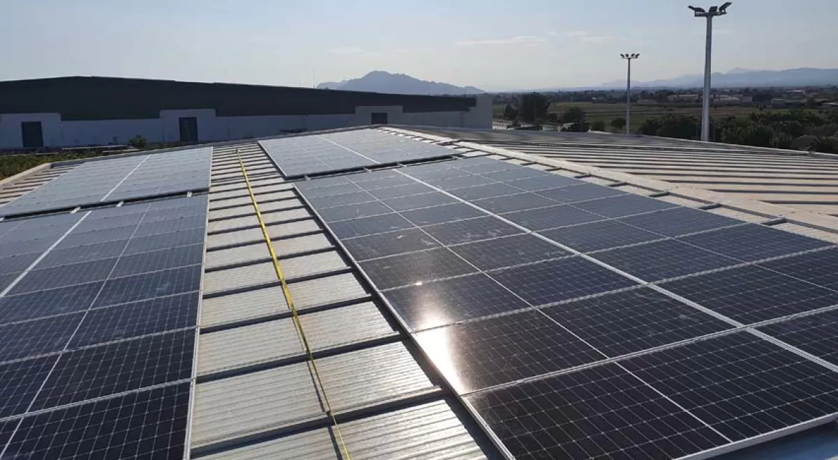 La instalación fotovoltaica de la planta de transferencia de Dolores garantiza su autosuficiencia y reduce emisiones