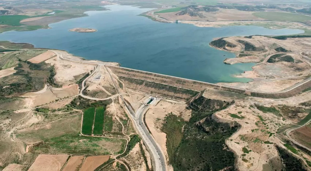 SUEZ redactará un proyecto para optimizar el caudal del Canal de Aragón y Cataluña