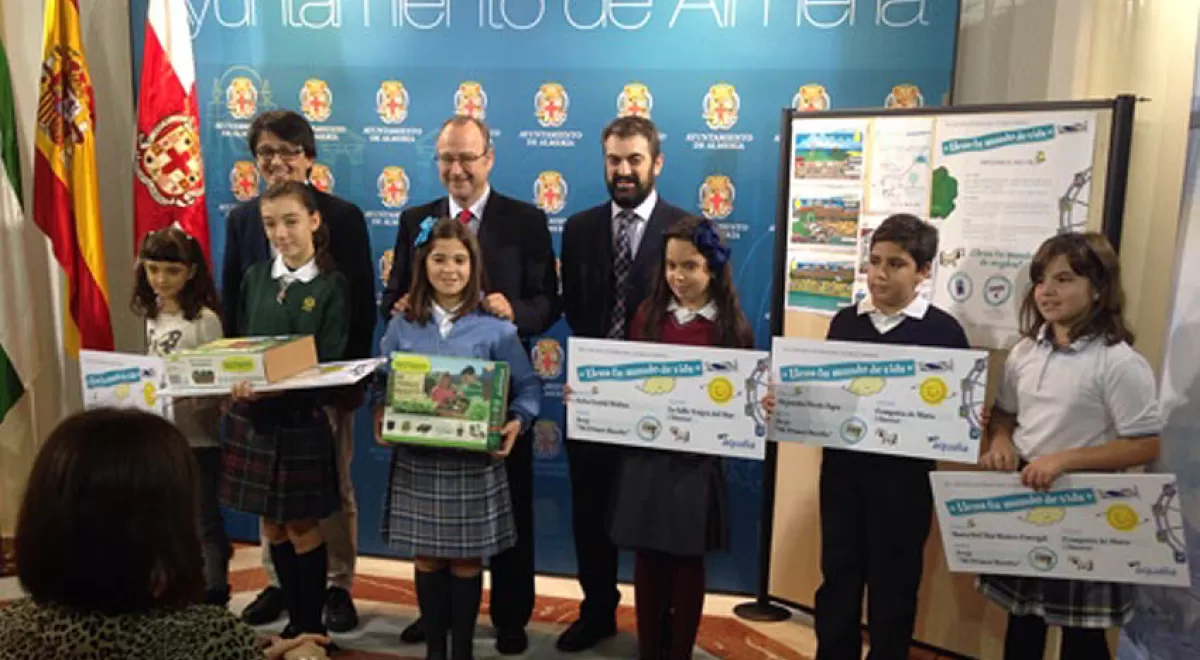Seis niños de Almería, finalistas del Concurso internacional de dibujo infantil de Aqualia
