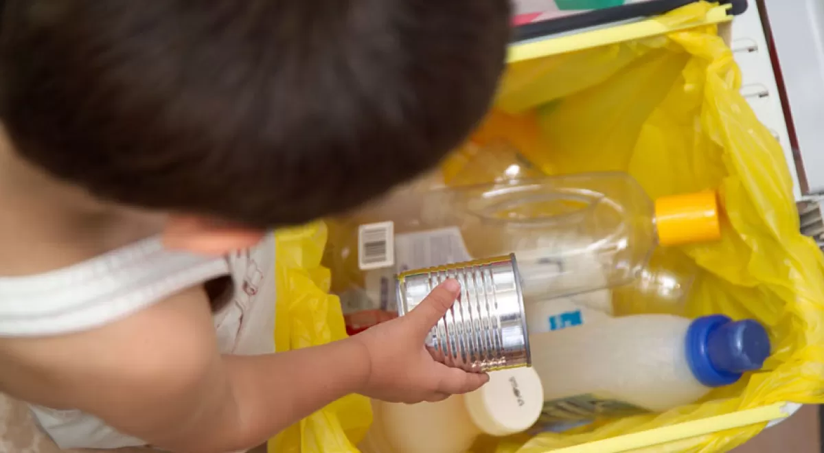 El 72% de los españoles cuentan con más de un espacio destinado al reciclaje dentro de su hogar