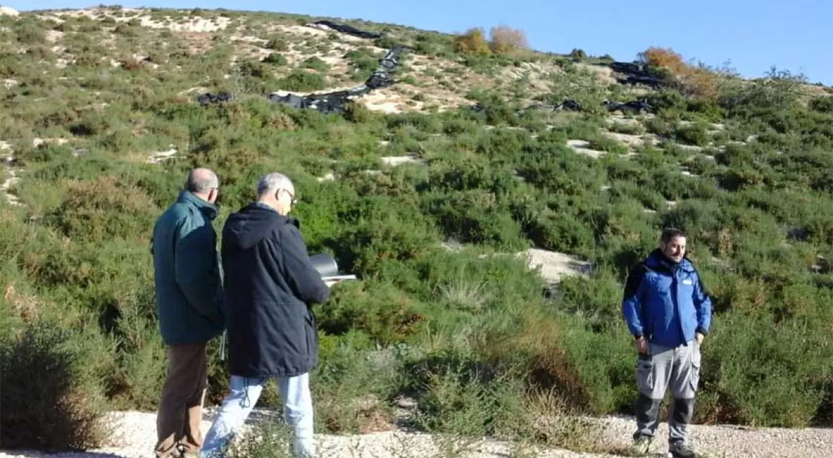 La Generalitat Valenciana ultima las obras de sellado del antiguo vertedero El Buho de Elche