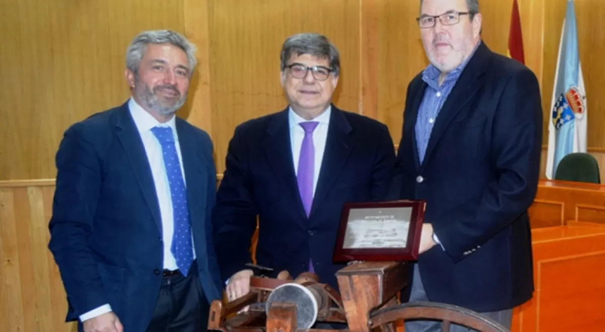 Luintra, reconocido por su contribución a la recogida de pilas durante la vuelta a España