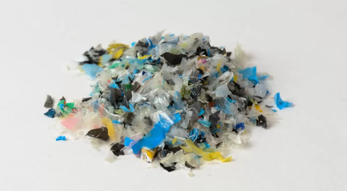 Residuos de plástico en la Unión Europea: hacia más reciclaje y la prohibición de partículas micro