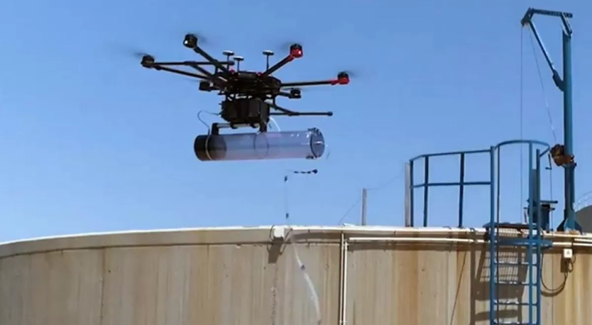 DAM y el IBEC desarrollan un dron para mejorar el análisis de olores en depuradoras