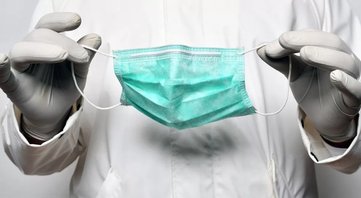 Los guantes, mascarillas o toallitas, nunca se deben tirar al inodoro