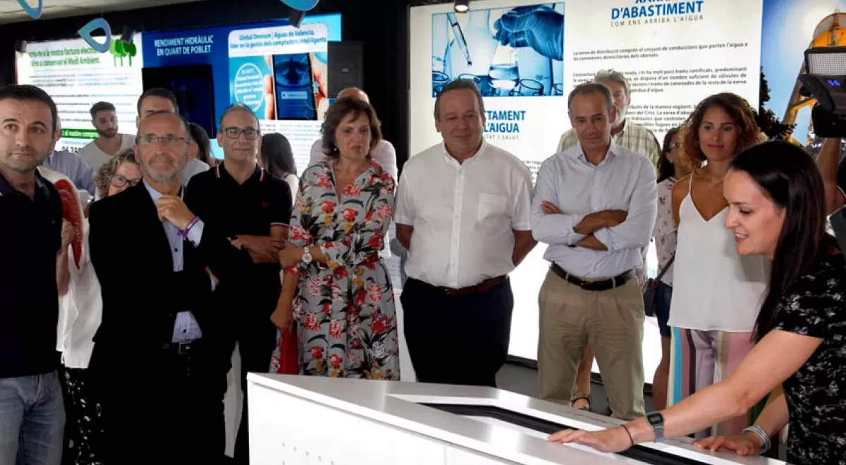 El Ayuntamiento de Quart y Global Omnium inauguran la exposición \"Quart de Poblet, fets d\'aigua\"