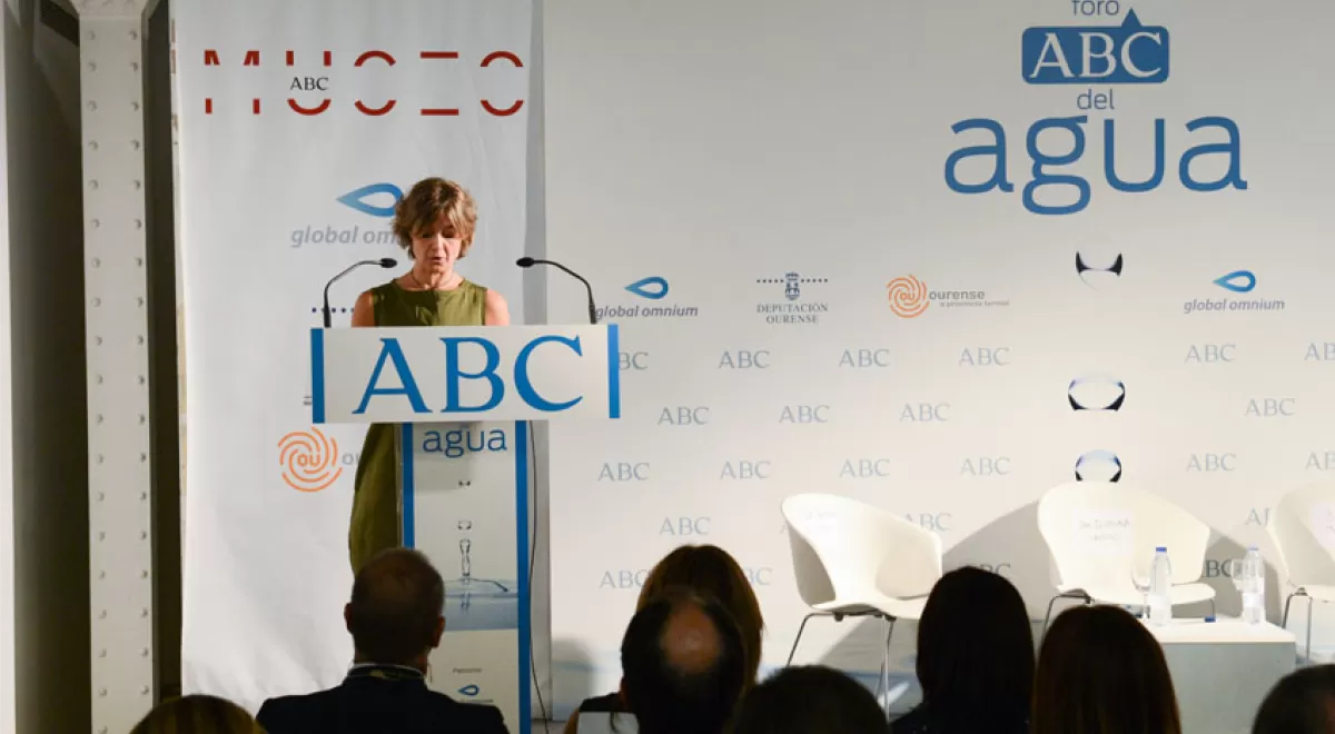García Tejerina: \"La política del agua es fundamental para asegurar el desarrollo de nuestra economía\"