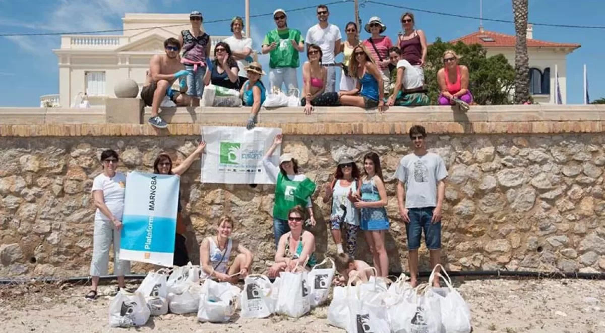 6.120 voluntarios participaron en Cataluña en la iniciativa \'Let´s Clean Up Europe!\'