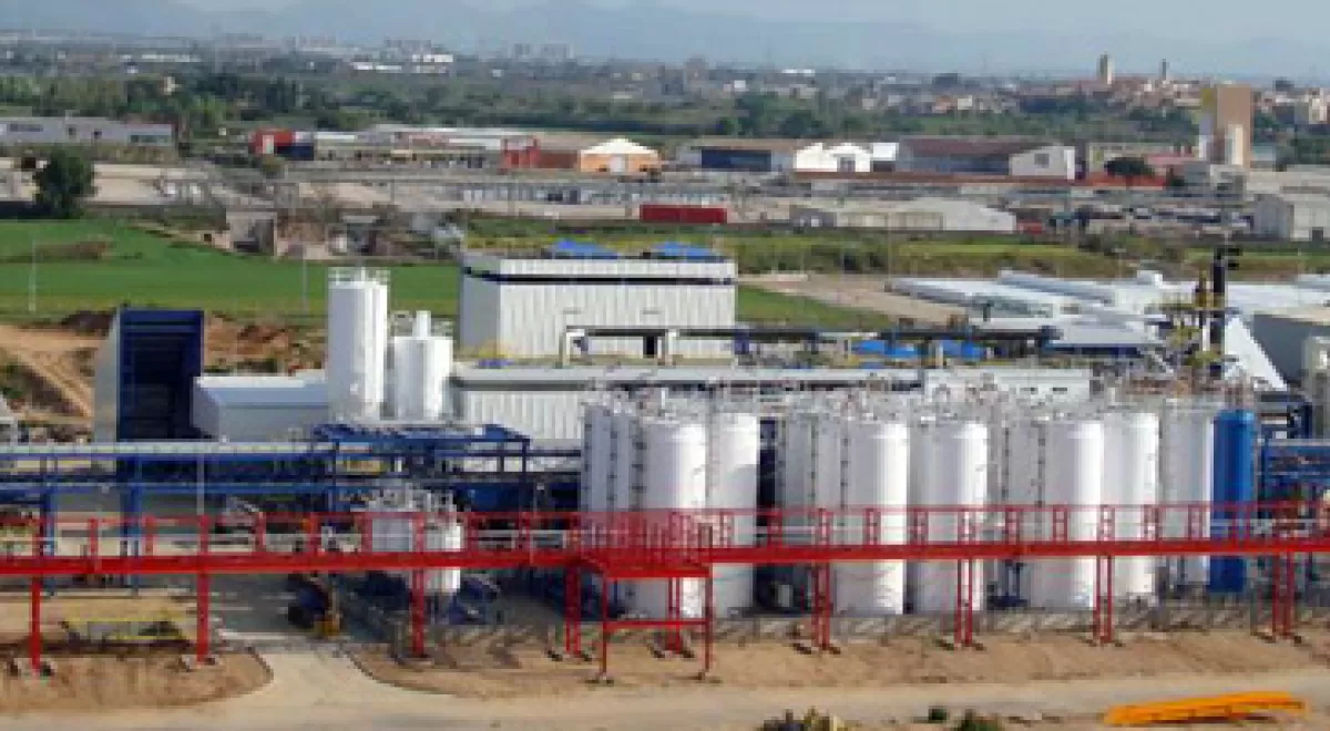 Kemira Ibérica concentra la producción de coagulantes para aguas residuales en su nueva planta de La Canonja en Tarragona