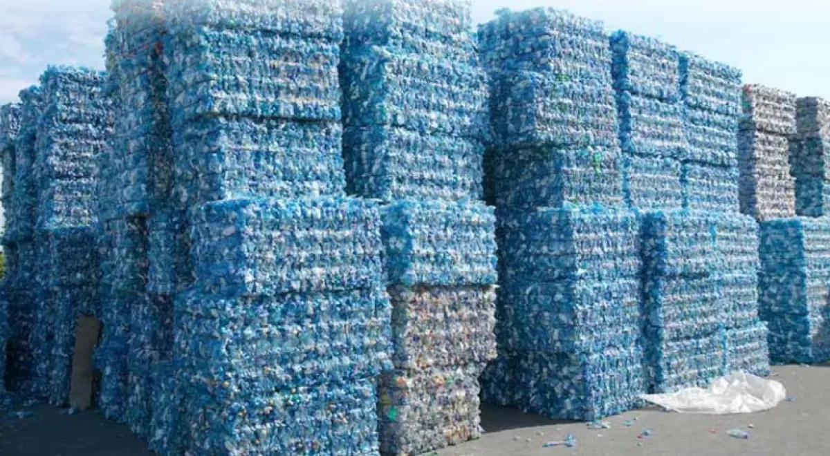 Los países de la OCDE trabajan en las normas sobre el envío internacional de residuos plásticos