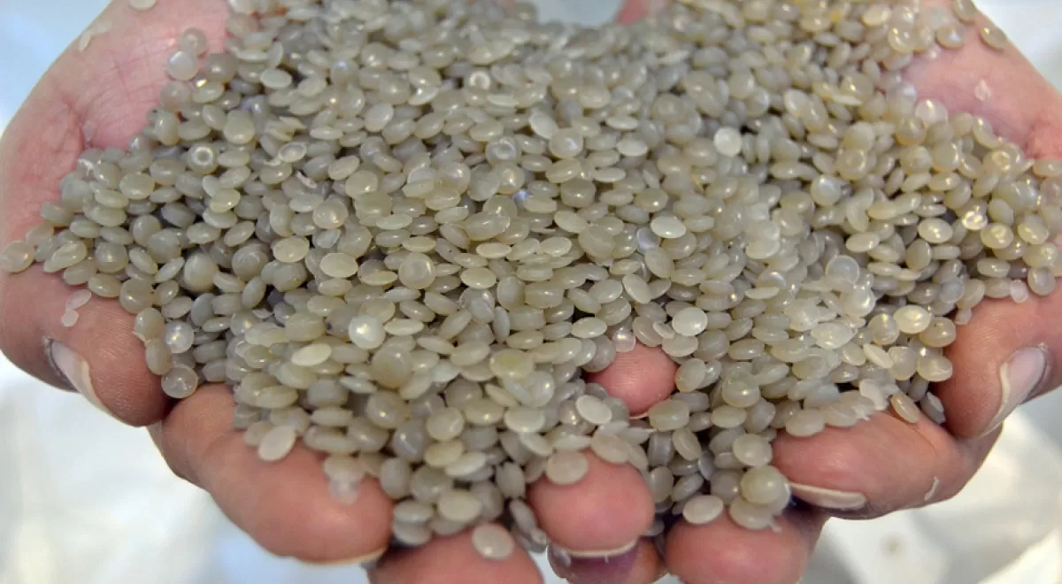 Nestlé reintroduce los residuos plásticos de sus fábricas en el embalaje de nuevos productos